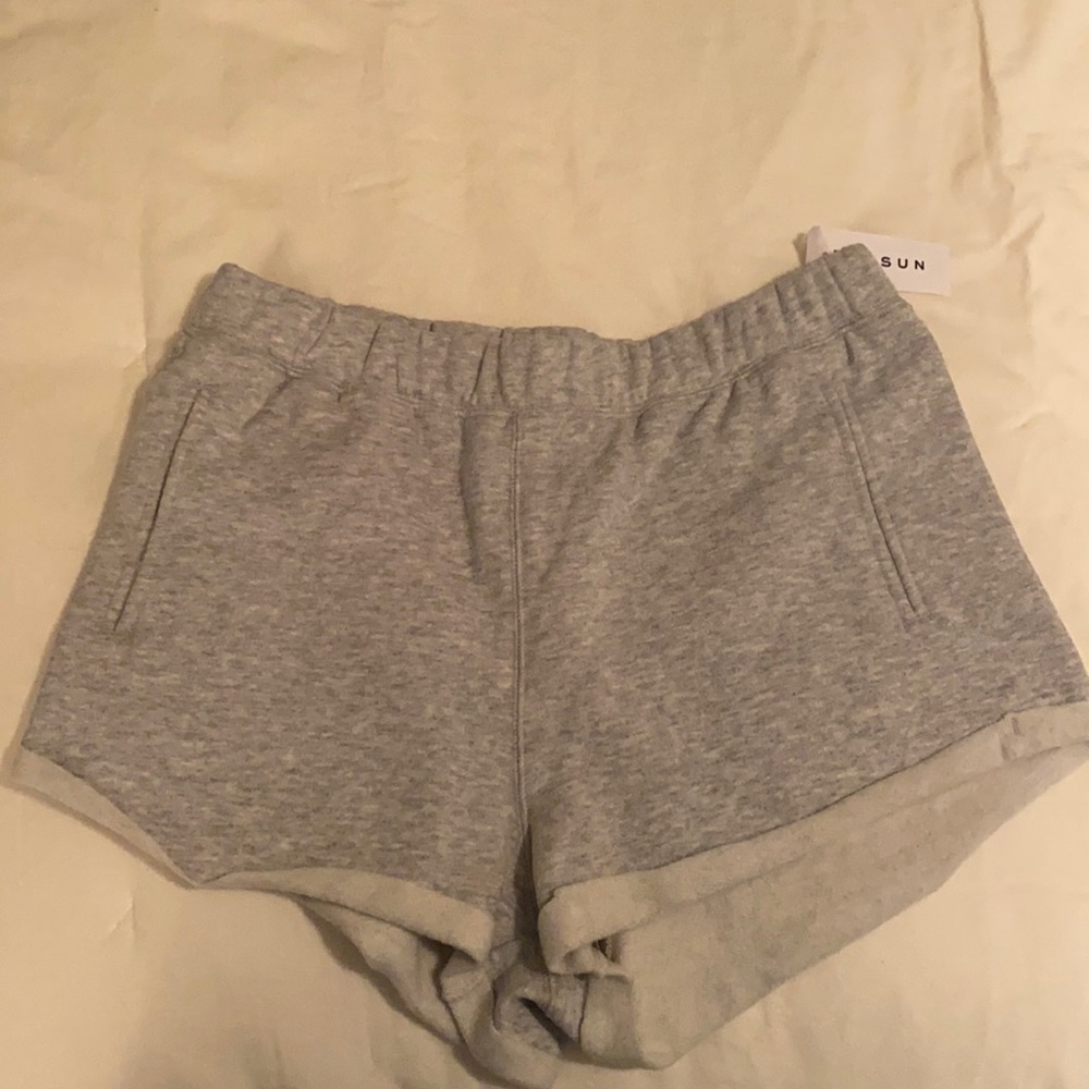 Comfy grey shorts